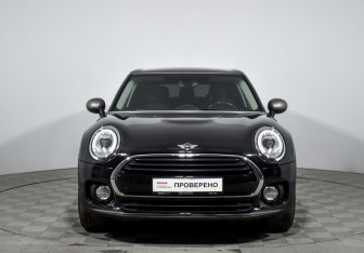 Подержанный автомобиль MINI Clubman Wagon 2016 года (2 фото)