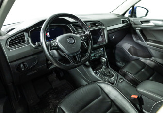Подержанный автомобиль Volkswagen Tiguan 2018 года (11 фото)