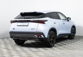 Подержанный автомобиль Omoda C5 2023 года (5 фото)