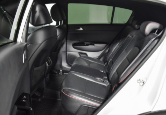 Подержанный автомобиль Kia Sportage 2018 года (11 фото)