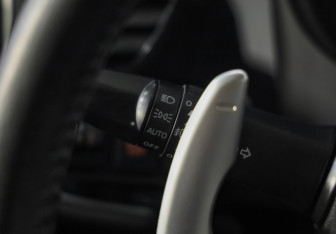 Подержанный автомобиль Mitsubishi Outlander 2014 года (19 фото)