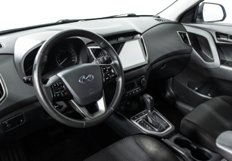 Подержанный автомобиль Hyundai Creta 2020 года (11 фото)