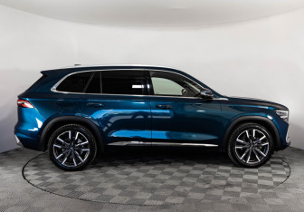 Подержанный автомобиль Geely Monjaro 2021 года (6 фото)