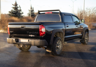 Подержанный автомобиль Toyota Tundra 2013 года (7 фото)