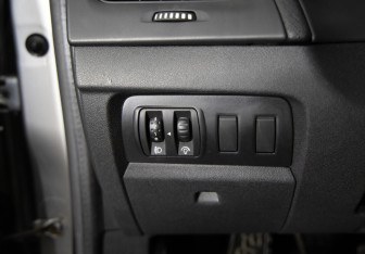 Подержанный автомобиль Renault Megane Hatchback 2011 года (17 фото)