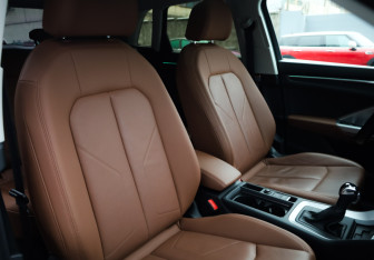 Подержанный автомобиль Audi Q3 2020 года (26 фото)