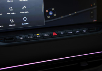 Подержанный автомобиль Voyah Free 2022 года (19 фото)