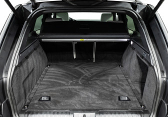 Подержанный автомобиль Land Rover Range Rover Sport 2013 года (24 фото)