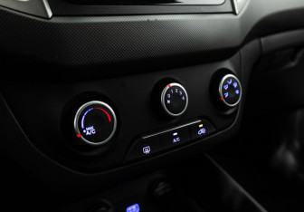 Подержанный автомобиль Hyundai Creta 2019 года (15 фото)