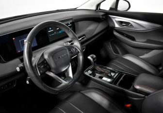 Подержанный автомобиль BAIC U5 Plus 2023 года (9 фото)