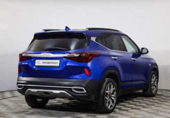 Подержанный автомобиль Kia Seltos 2022 года (5 фото)
