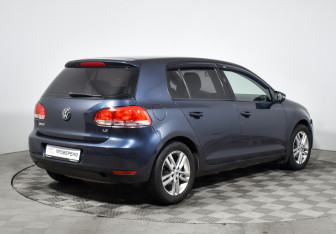 Подержанный автомобиль Volkswagen Golf Hatchback 2012 года (5 фото)