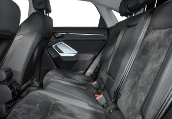 Подержанный автомобиль Audi Q3 Sportback 2020 года (13 фото)