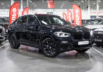 Подержанный автомобиль BMW X4 2018 года (5 фото)