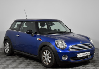 Подержанный автомобиль MINI Hatch 2008 года (3 фото)