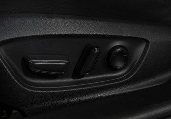 Подержанный автомобиль Toyota Camry Sedan 2020 года (23 фото)