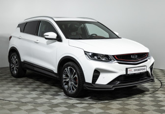 Подержанный автомобиль Geely Coolray 2020 года (3 фото)