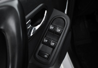 Подержанный автомобиль Renault Duster 2017 года (10 фото)