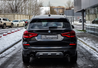 Подержанный автомобиль BMW X3 2020 года (6 фото)