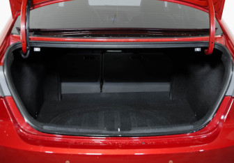 Подержанный автомобиль Hyundai Elantra Sedan 2016 года (30 фото)