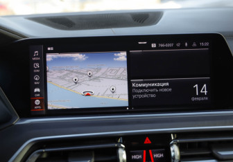 Подержанный автомобиль BMW X5 2020 года (19 фото)