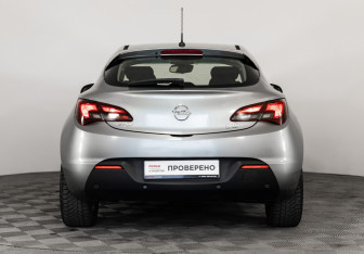 Подержанный автомобиль Opel Astra Hatchback 2012 года (6 фото)