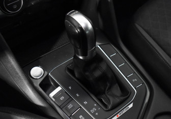 Подержанный автомобиль Volkswagen Tiguan 2017 года (10 фото)