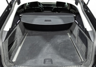 Подержанный автомобиль Audi A6 Wagon 2021 года (20 фото)