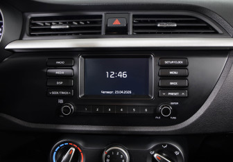 Подержанный автомобиль Kia Rio Hatchback 2020 года (16 фото)
