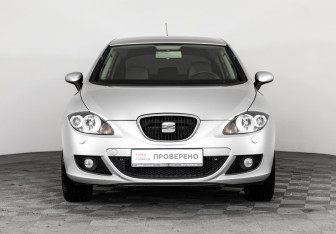 Подержанный автомобиль SEAT Leon Hatchback 2008 года (2 фото)