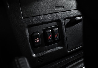 Подержанный автомобиль Mitsubishi Pajero 2018 года (19 фото)