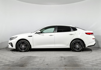Подержанный автомобиль Kia Optima Sedan 2019 года (8 фото)