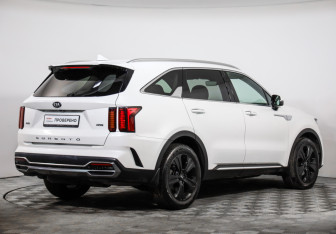 Подержанный автомобиль Kia Sorento 2020 года (5 фото)