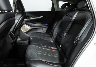 Подержанный автомобиль Exeed TXL 2023 года (10 фото)