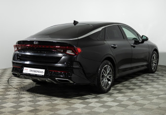 Подержанный автомобиль Kia K5 2021 года (5 фото)