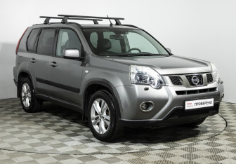 Подержанный автомобиль Nissan X-Trail 2011 года (3 фото)