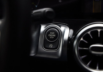 Подержанный автомобиль Mercedes-Benz GLB 2020 года (23 фото)