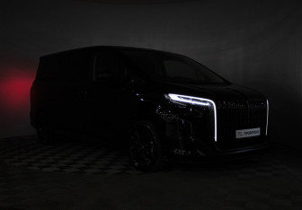 Подержанный автомобиль Hongqi HQ9 2022 года (31 фото)