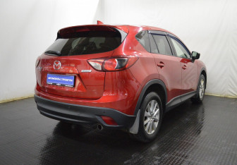 Подержанный автомобиль Mazda CX-5 2015 года (5 фото)