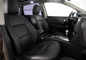 Подержанный автомобиль Nissan Qashqai 2011 года (11 фото)