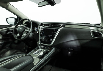 Подержанный автомобиль Nissan Murano Suv 2016 года (9 фото)