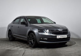 Подержанный автомобиль Skoda Octavia Liftback 2018 года (3 фото)