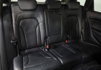 Подержанный автомобиль Audi Q5 2009 года (24 фото)