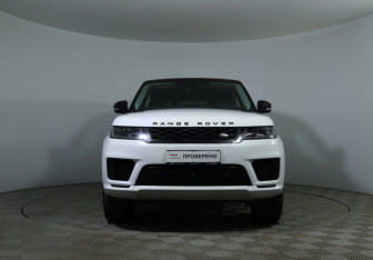 Подержанный автомобиль Land Rover Range Rover Sport 2018 года (2 фото)