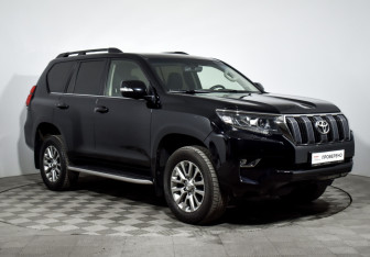 Подержанный автомобиль Toyota Land Cruiser Prado 2019 года (3 фото)