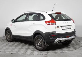 Подержанный автомобиль LADA (ВАЗ) XRAY 2020 года (7 фото)