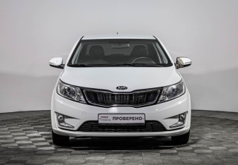 Подержанный автомобиль Kia Rio Sedan 2013 года (2 фото)