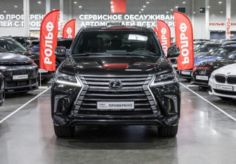 Подержанный автомобиль Lexus LX 2020 года (3 фото)