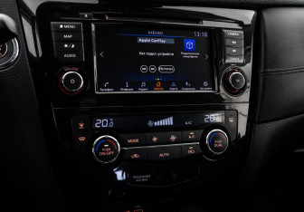 Подержанный автомобиль Nissan X-Trail 2020 года (14 фото)