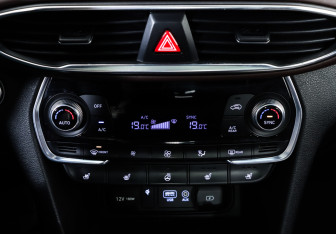 Подержанный автомобиль Hyundai Santa Fe 2018 года (24 фото)